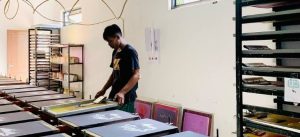5 Tips Memilih Vendor Sablon Kaos Terpercaya di Makassar - sablon kaos makassar - sablon kaos satuan makassar (headers)